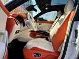 Фото 6 - Aston Martin DBX