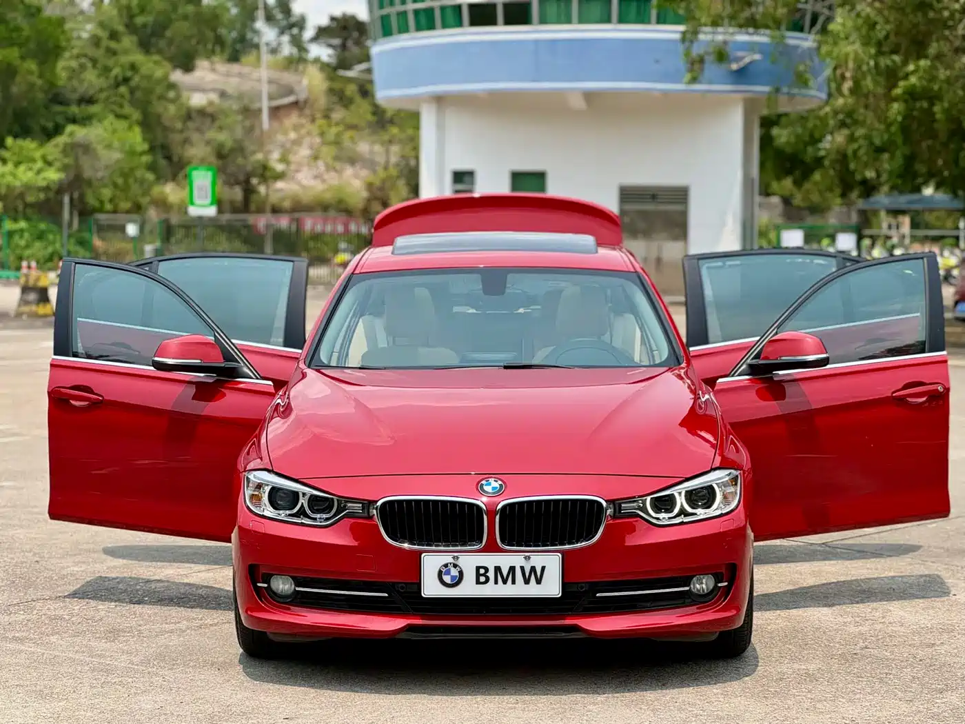 BMW 3 Series 2014 320Li Fashion фото 4