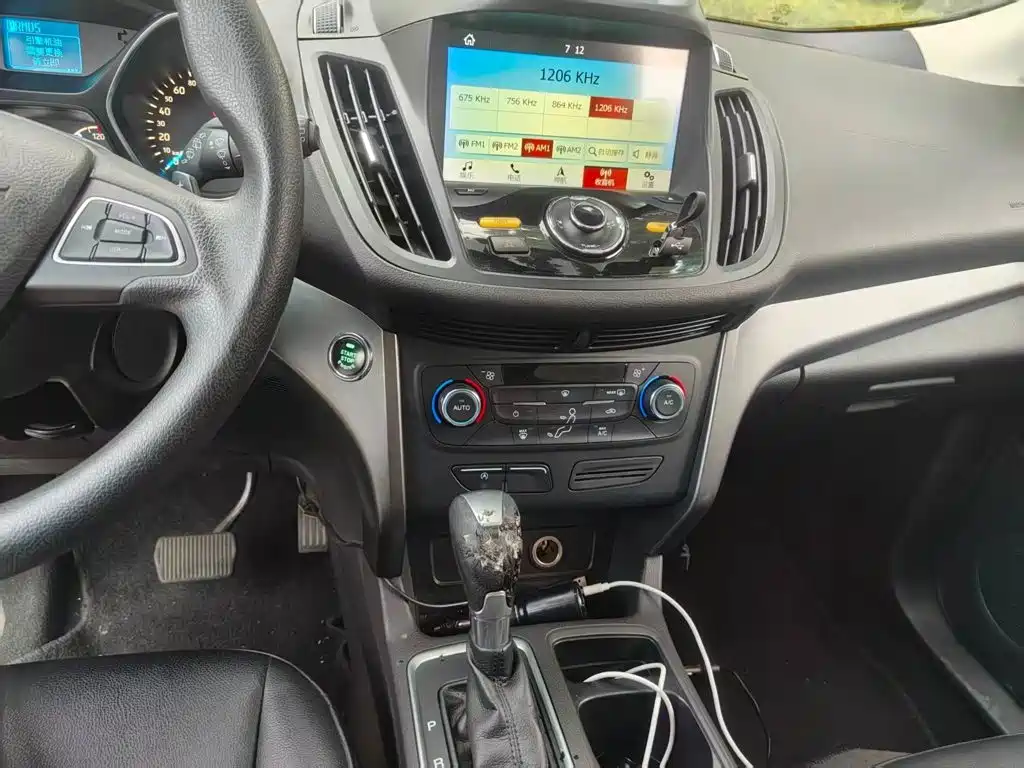 Фото 6 - Ford Kuga