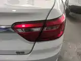 Фото 8 - Geely Vision