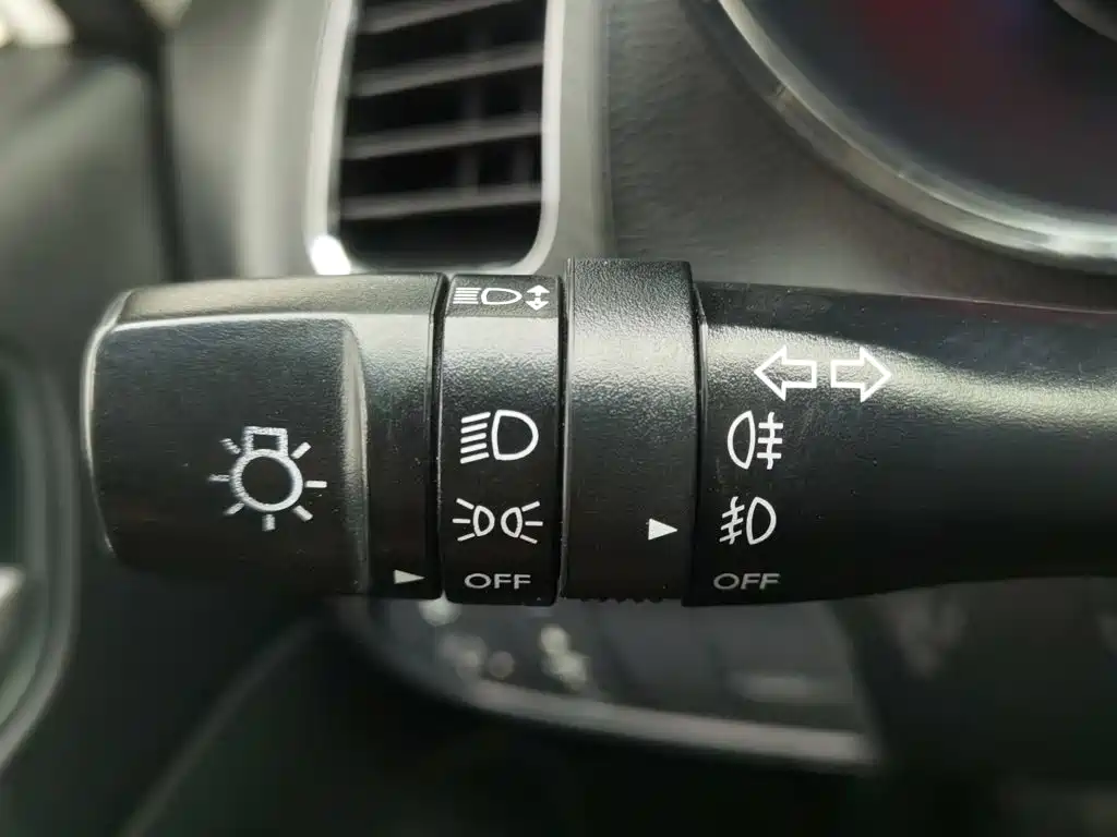 Kia K3 2013 2013 1.6L Automatic GLS