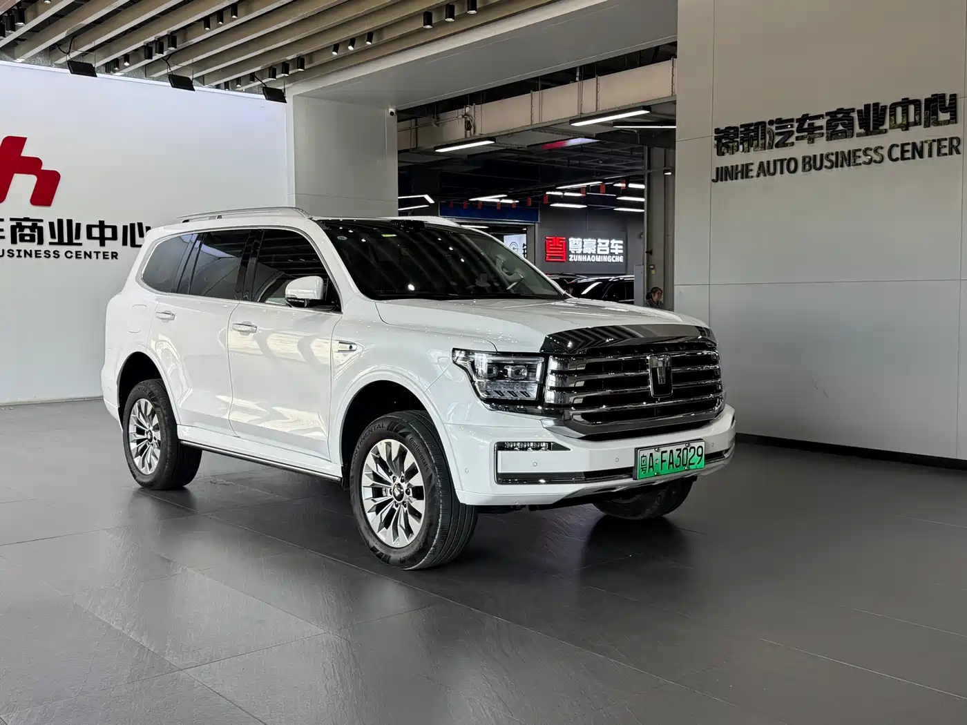 Tank 500 EV 2026 Hi4-T Smart Edition фото 3