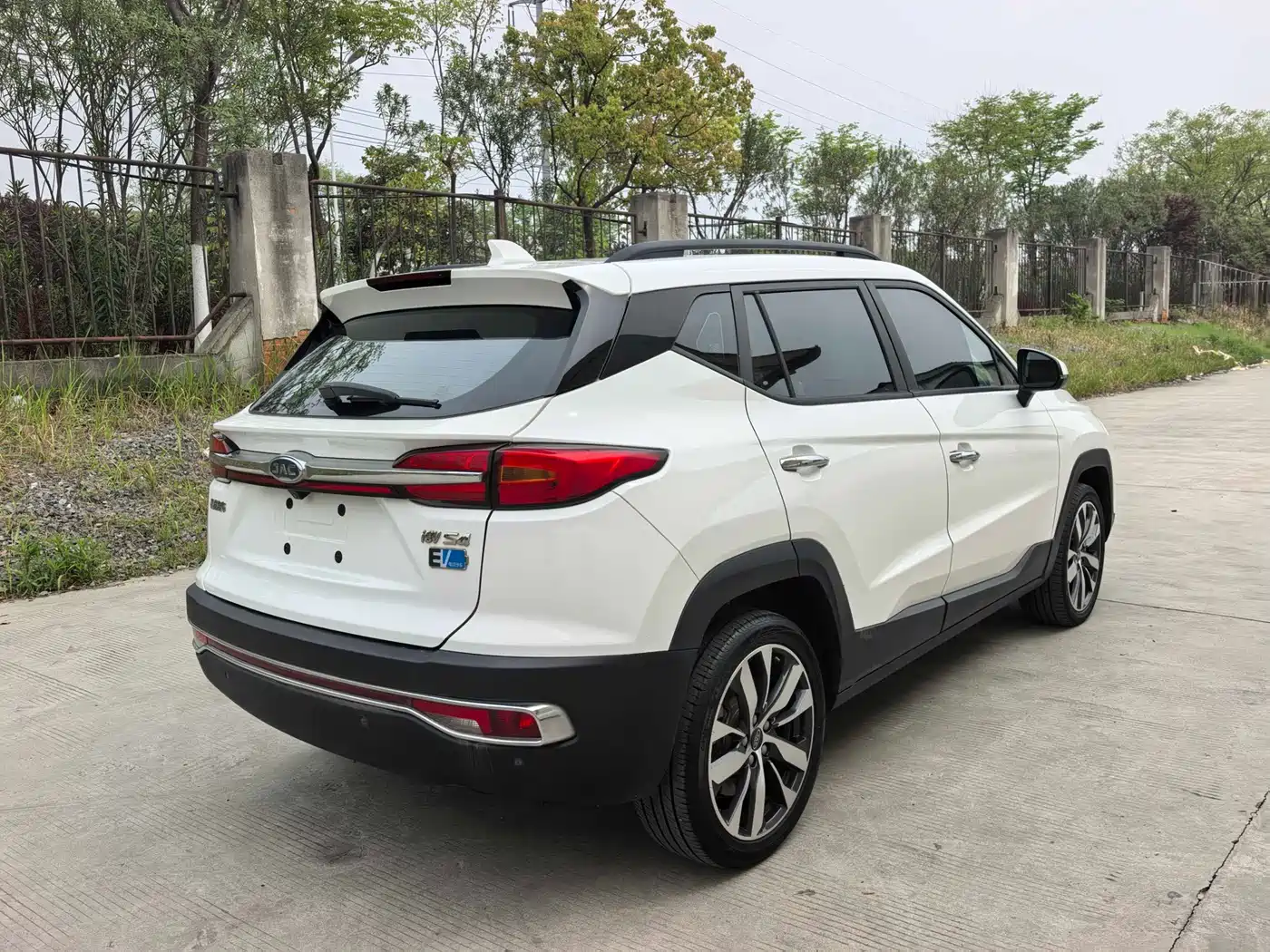 JIANGQI GROUP JAC iEVS4