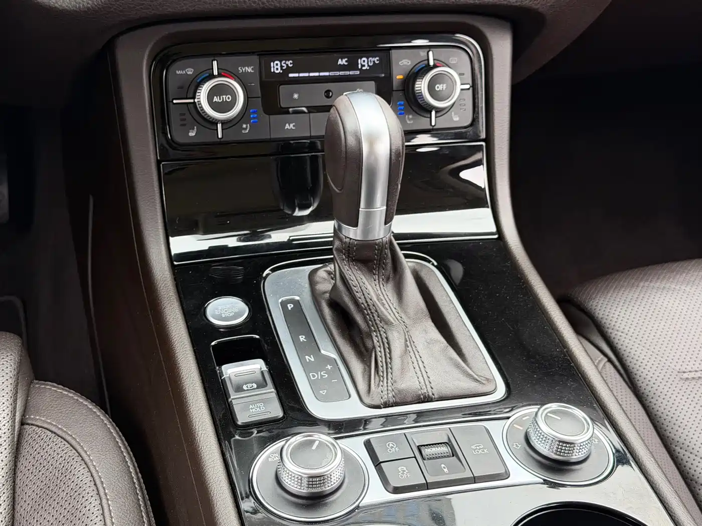 Volkswagen Touareg 2017 2017 3.0TSI Explorer Edition