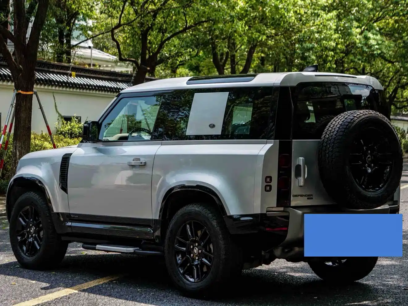 Фото 4 - Land Rover Defender