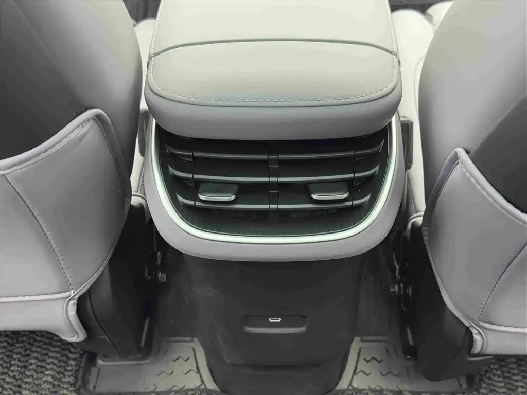 NIO ET5T 2026 2025 75kWh Touring