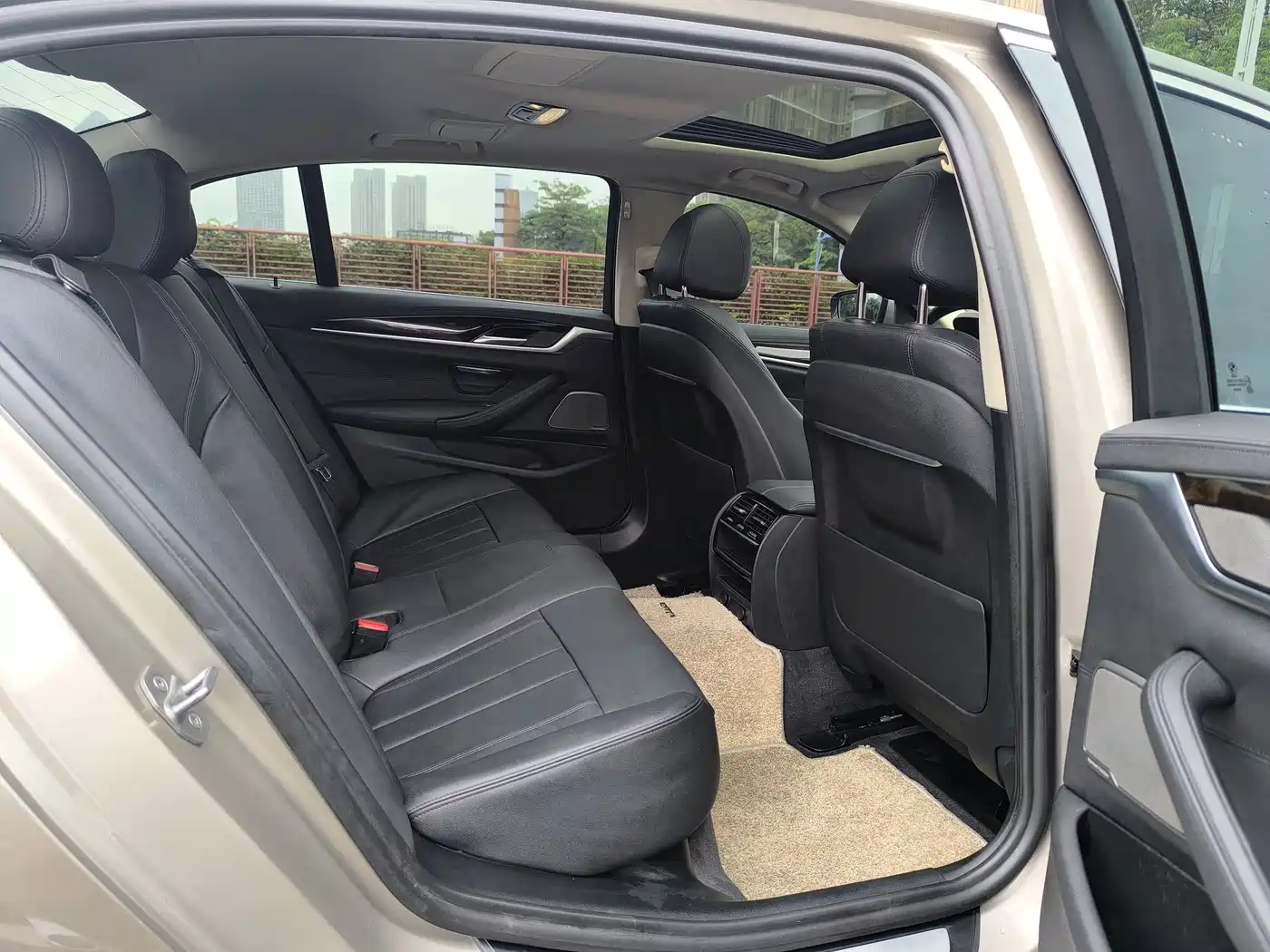 BMW 5 Series 2019 Facelift 525Li Luxury Package фото 15