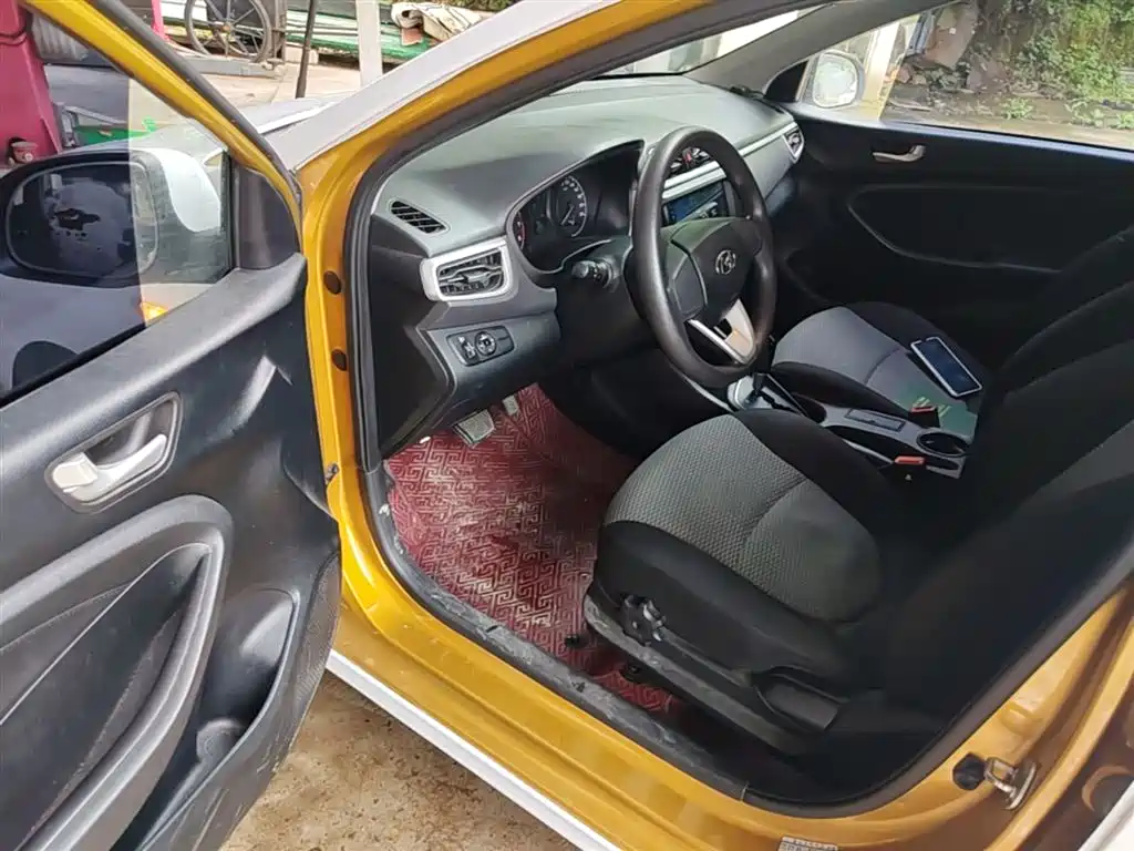 Hyundai Verna 2017 1.4L Auto Jump Edition (China V) фото 16