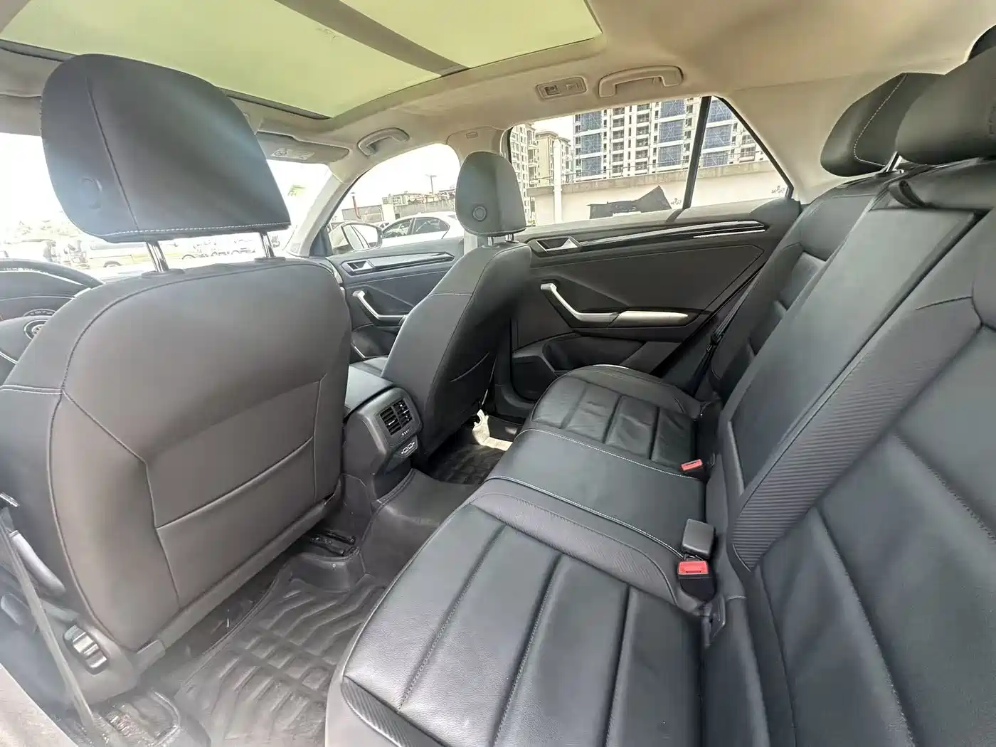 Volkswagen T-ROC 2019 280TSI DSG 2WD Comfort Type China V фото 5