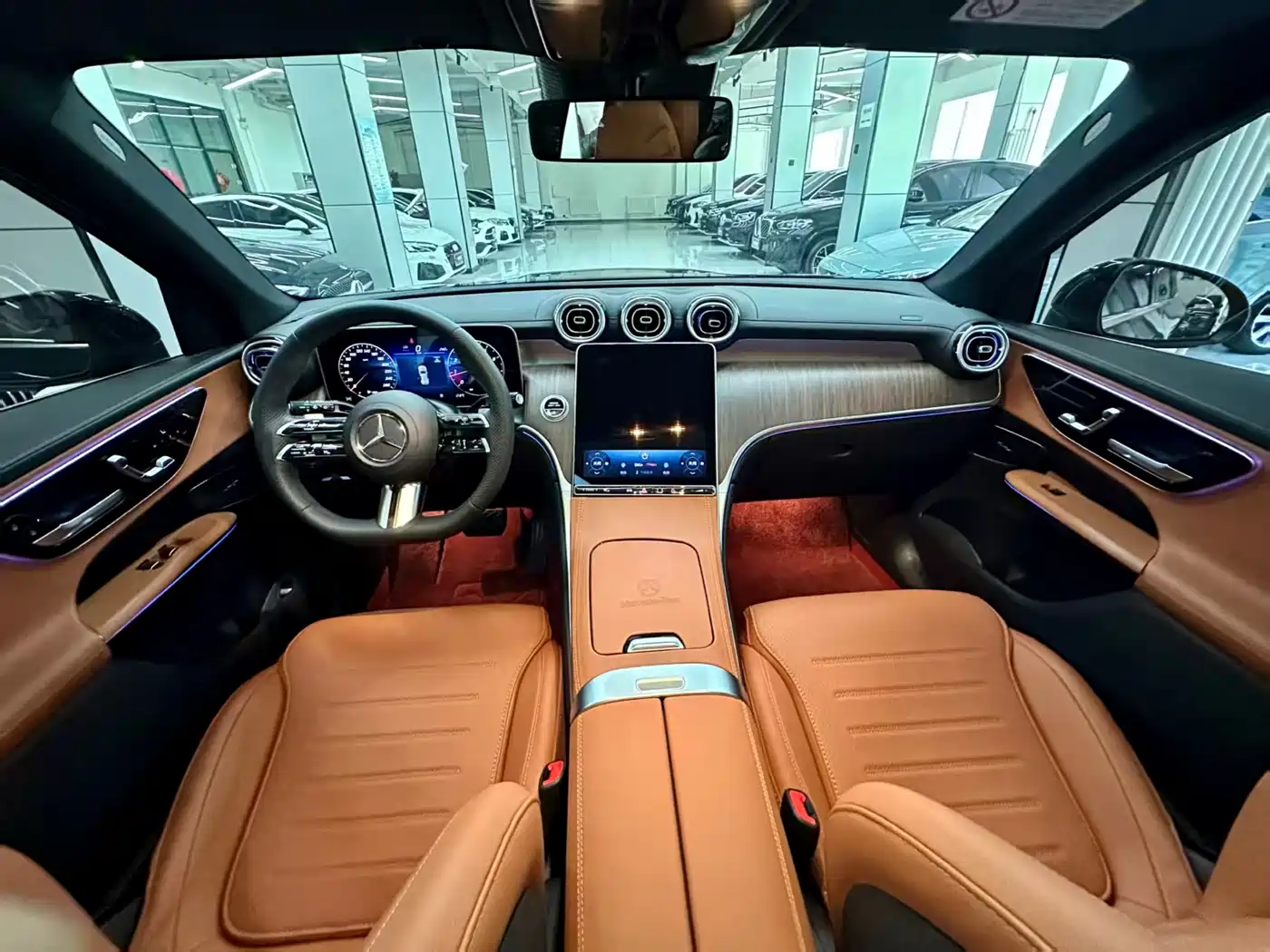 Mercedes-Benz GLC 2025 Facelift GLC 300 L 4MATIC Dynamic 5-seater фото 11