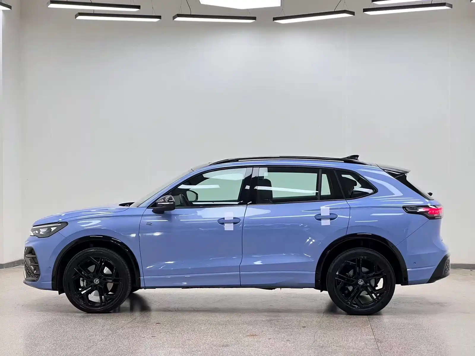 Фото 29 - Volkswagen Tiguan L