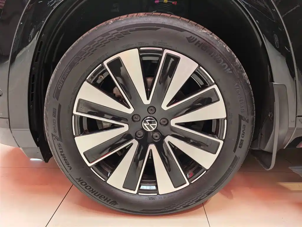 Volkswagen Teramont 2025 Model Teramont Pro 450TSI 4WD Cross Country Edition фото 23