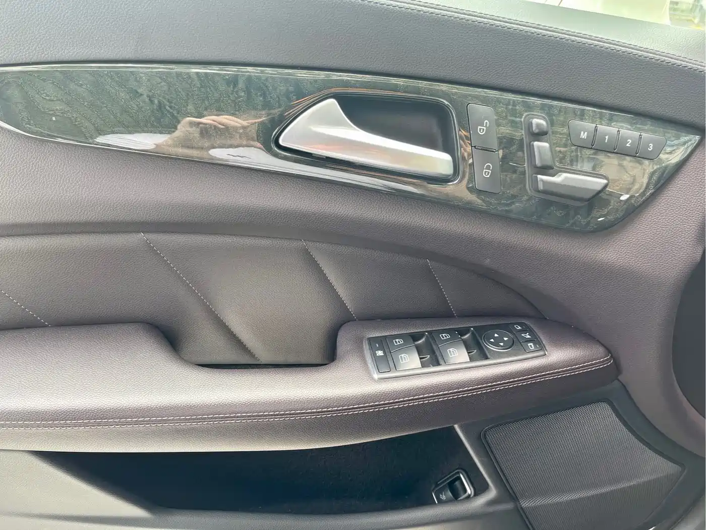 Mercedes-Benz CLS 2012 CLS 300 CGI фото 9