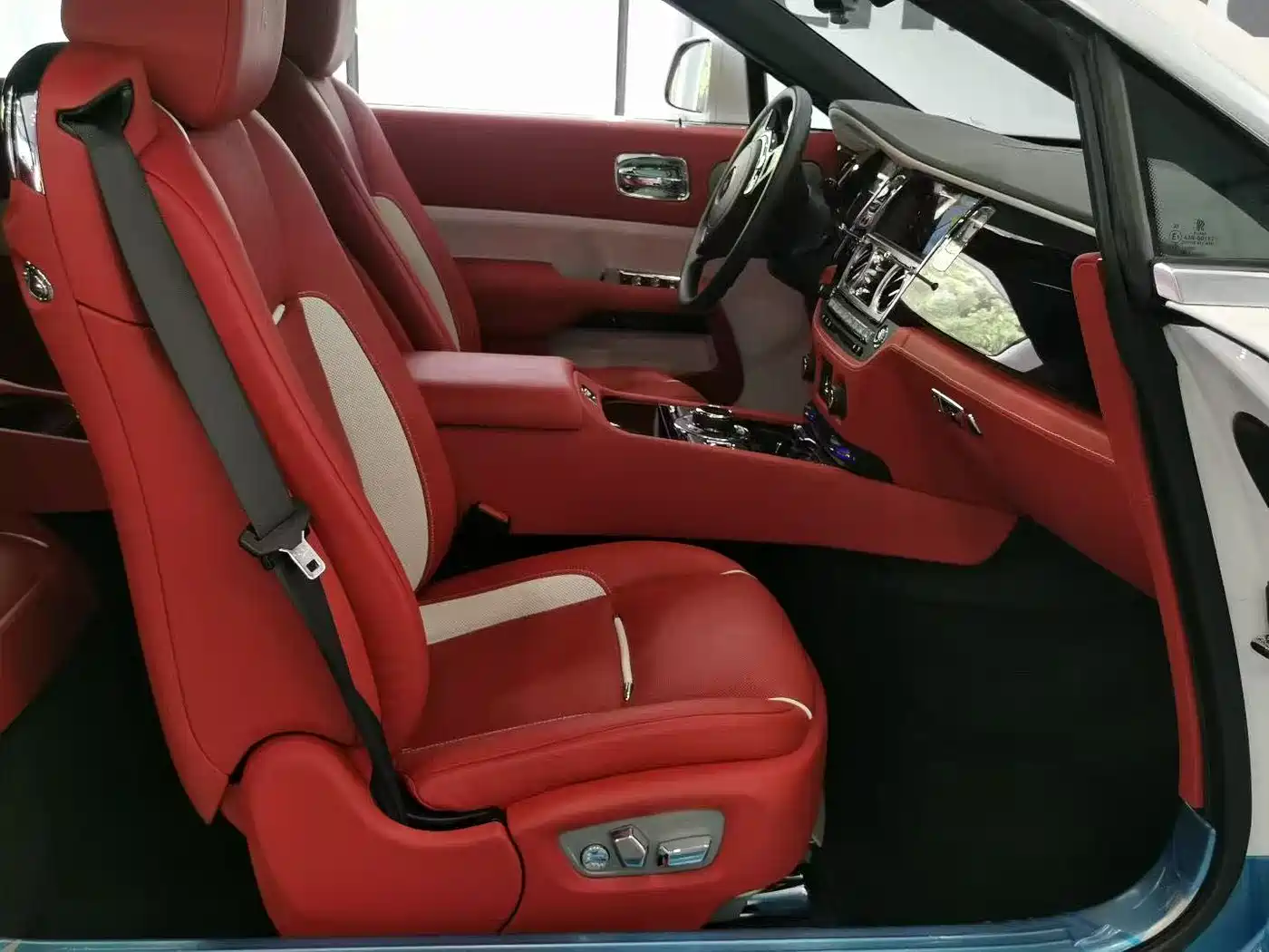 Rolls-Royce Dawn 2018 2015 6.6T Standard