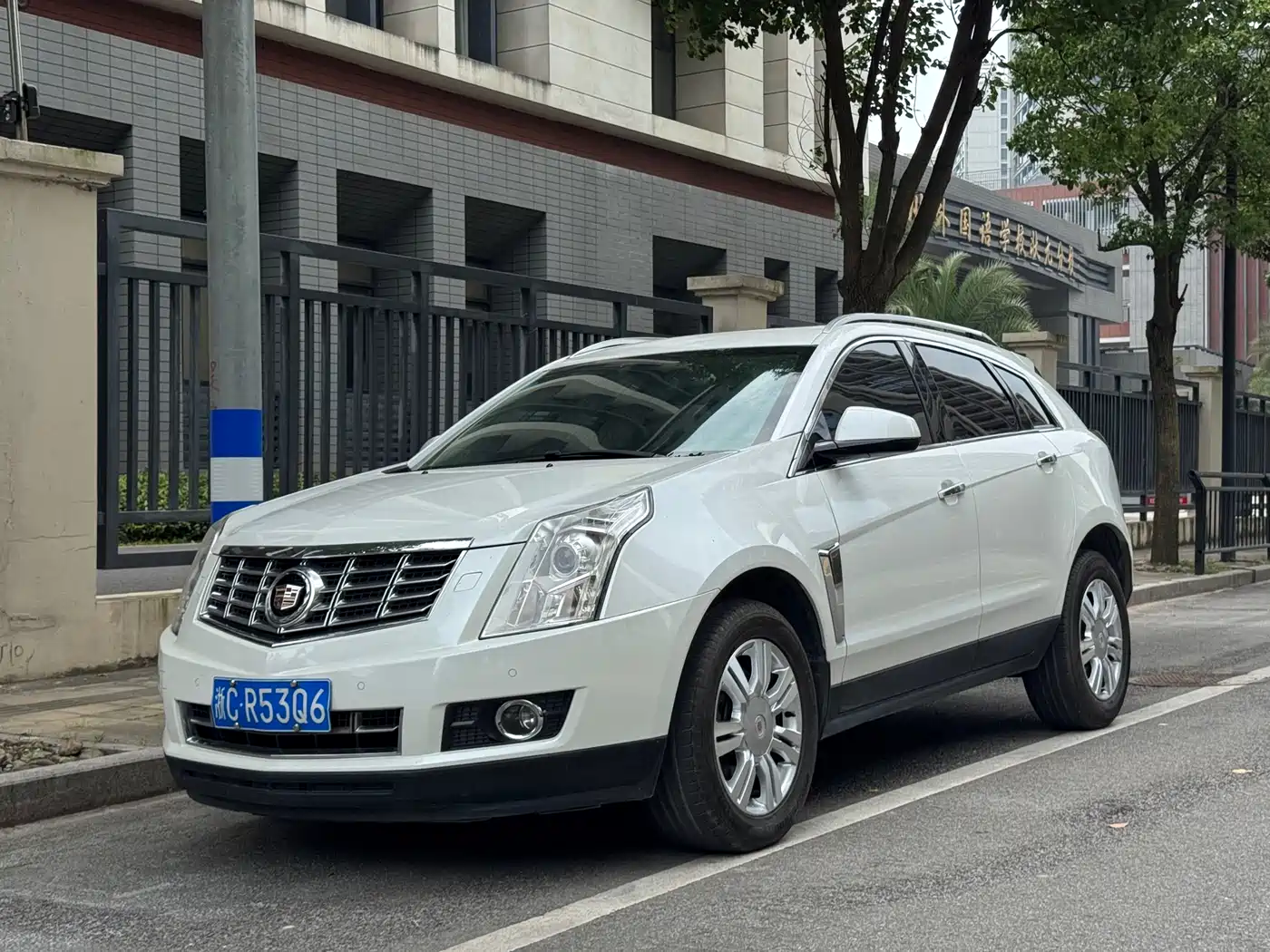 Cadillac SRX 2013 3.0L Elite фото 2