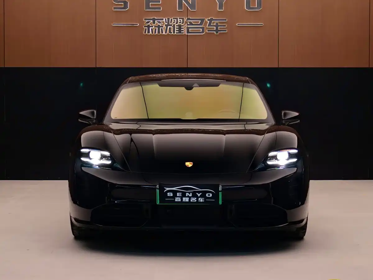 Porsche Taycan 2019 Taycan Turbo фото 2