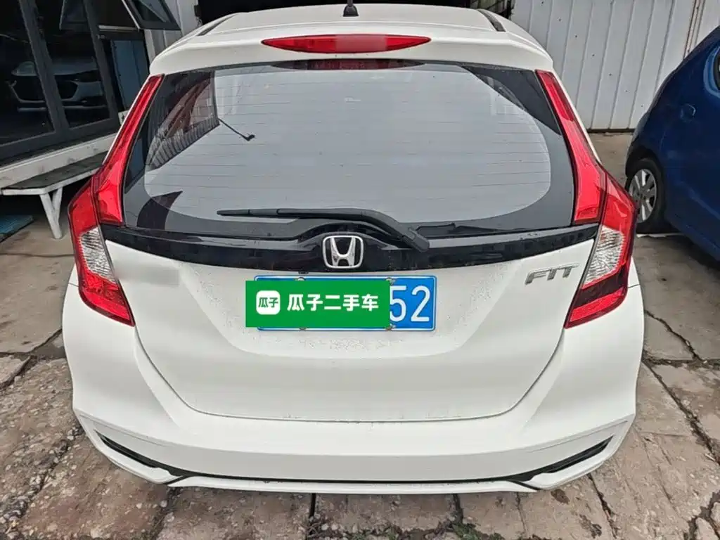 Фото 6 - Honda Fit