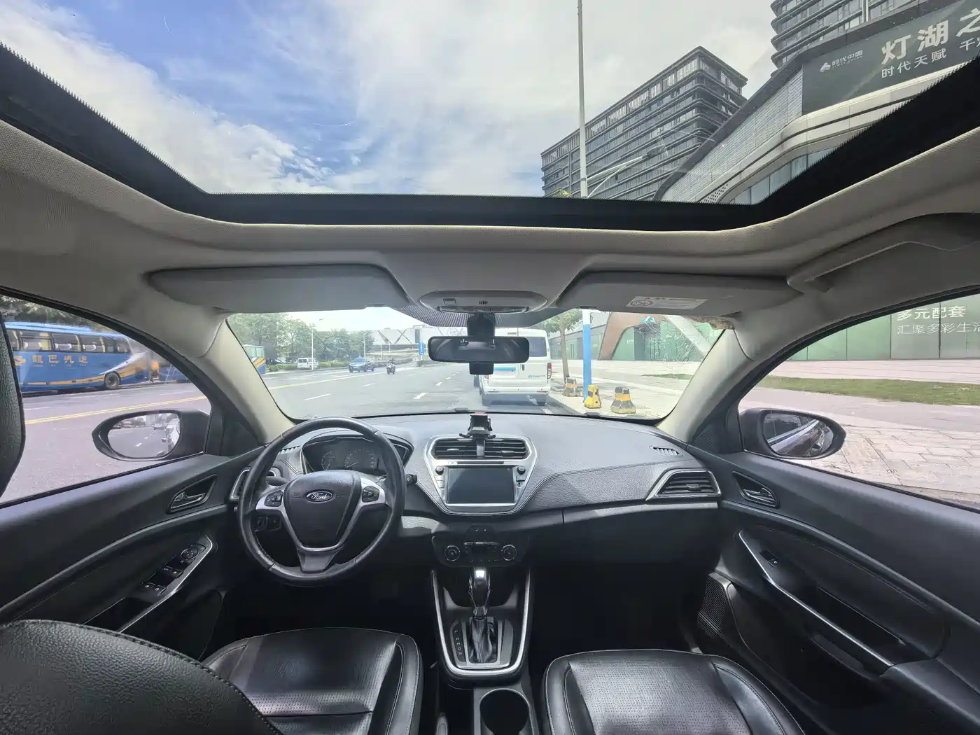 Ford Escort 2015 2015 1.5L Automatic Fashion