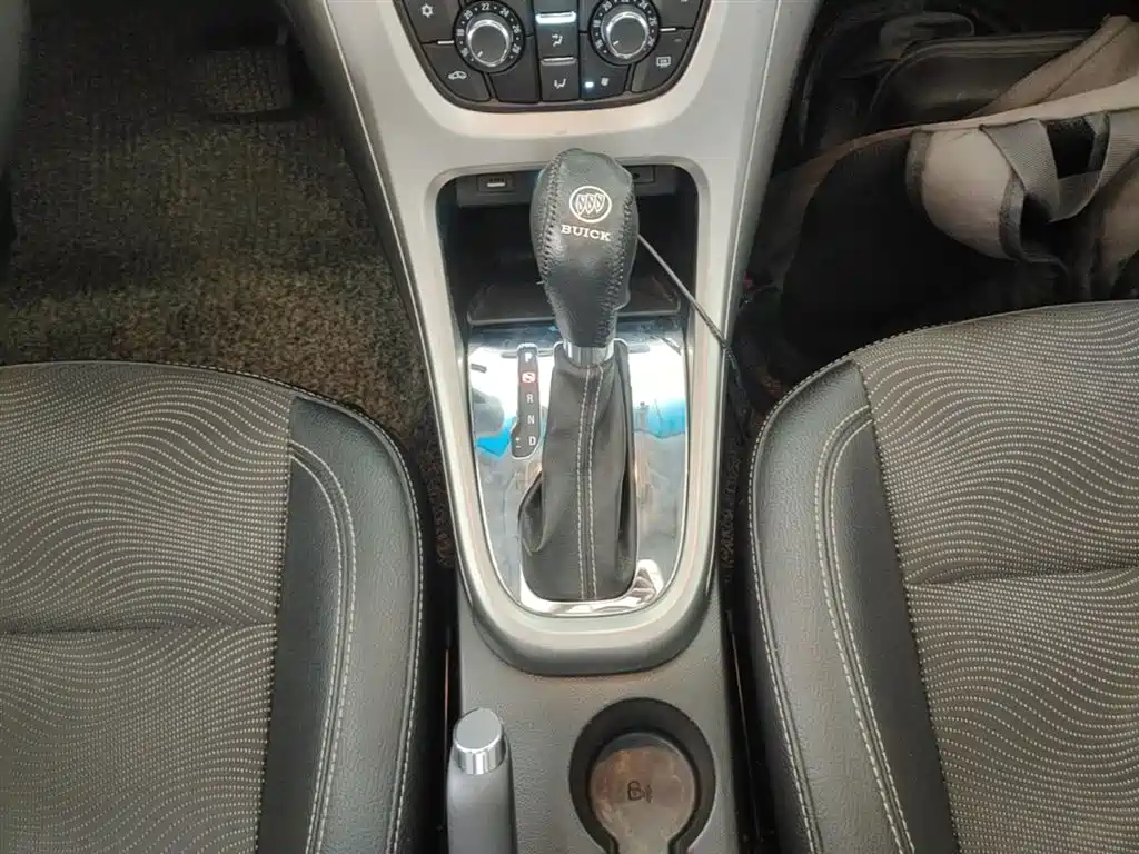 Buick Excelle 2014 XT 1.6L Automatic Fashion фото 14