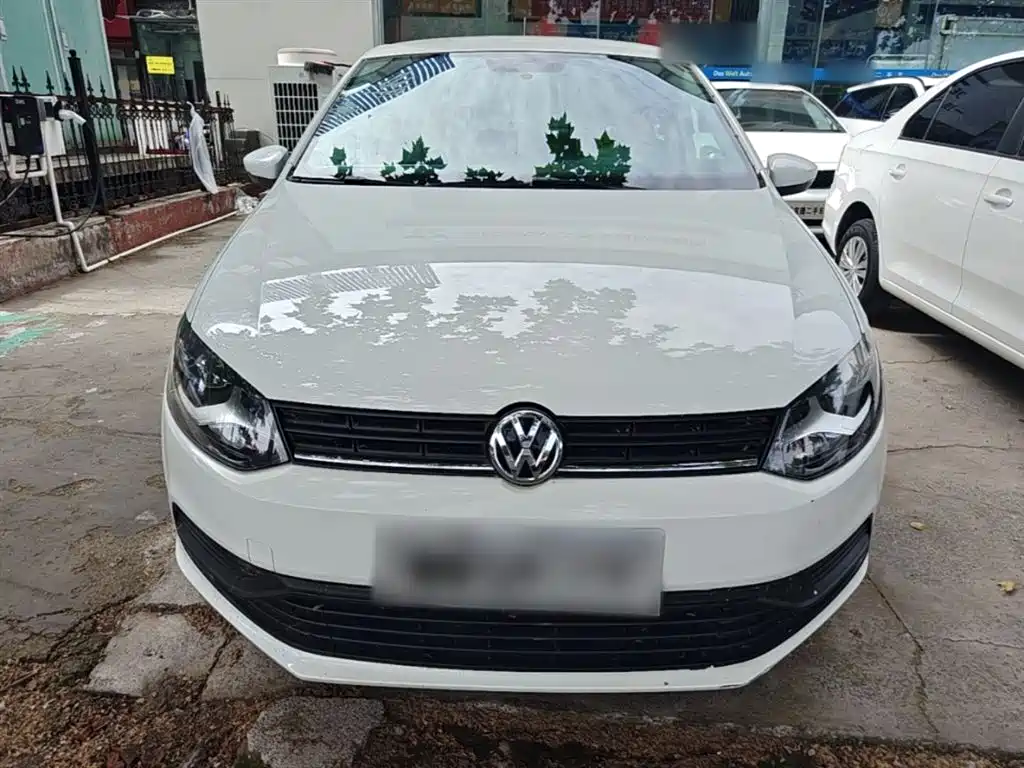 Volkswagen Polo 2016 1.4L Automatic Trend фото 3