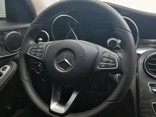 Mercedes-Benz C-Class 2016 C 180 L Sport фото 17