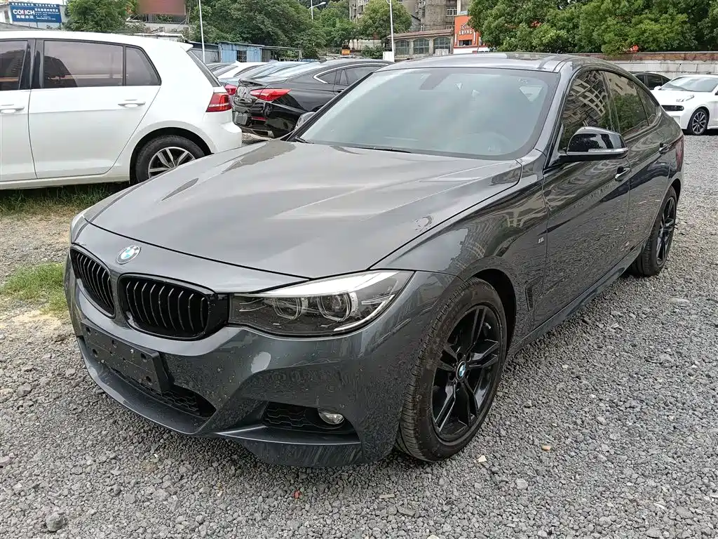 BMW 3 Series GT 2019 320i M Sport Model фото 2