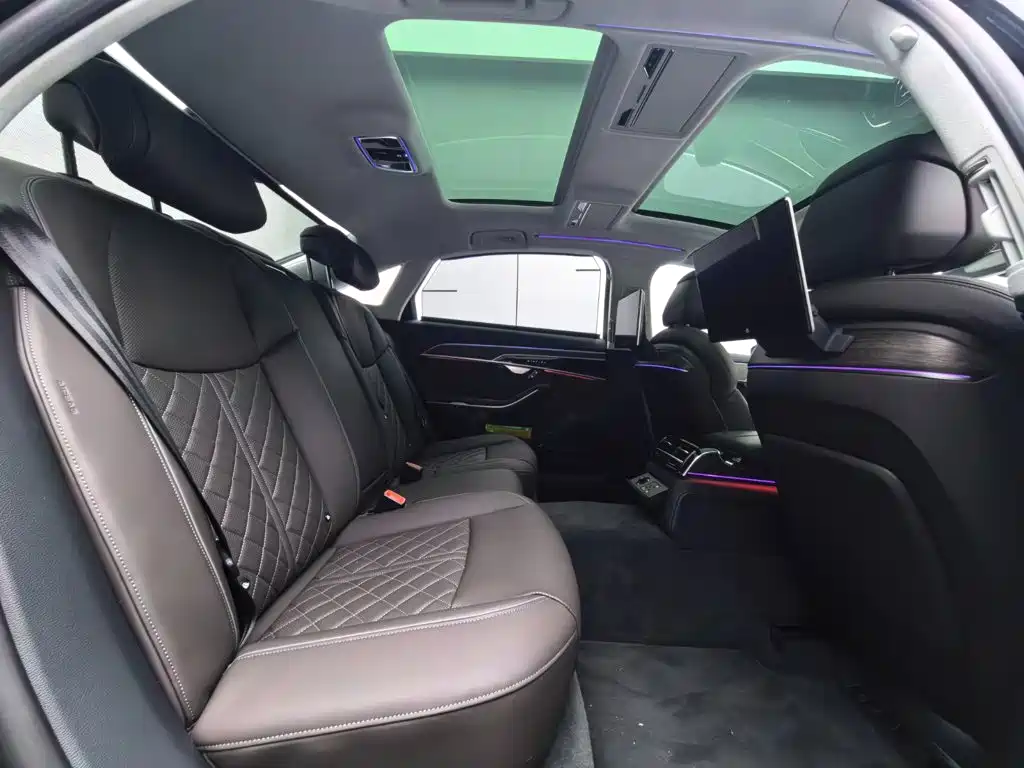 Audi A8 2025 2024 Model A8L 55 TFSI quattro Flagship