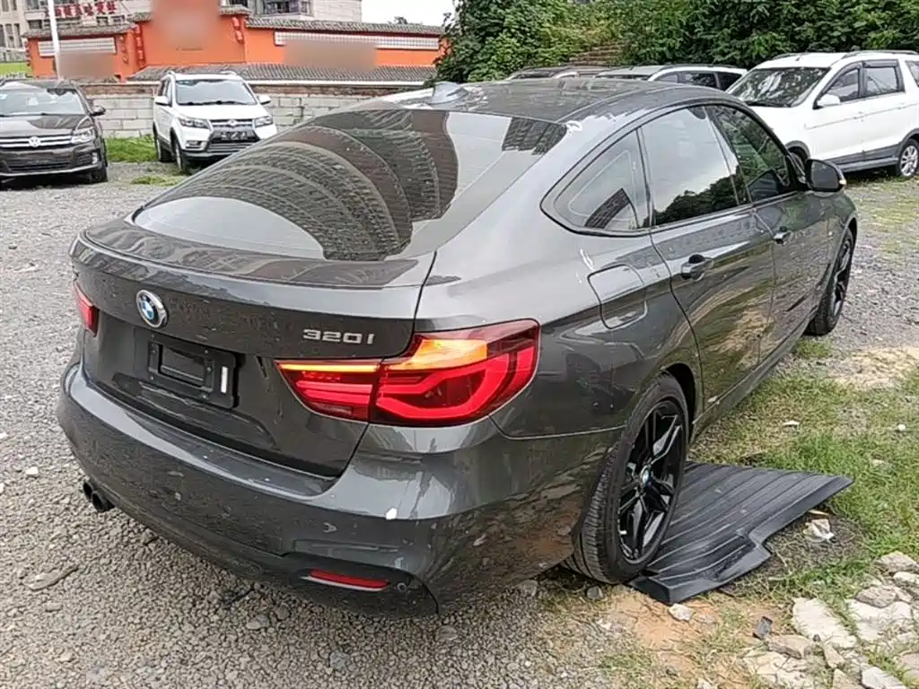 BMW 3 Series GT 2019 320i M Sport Model фото 7