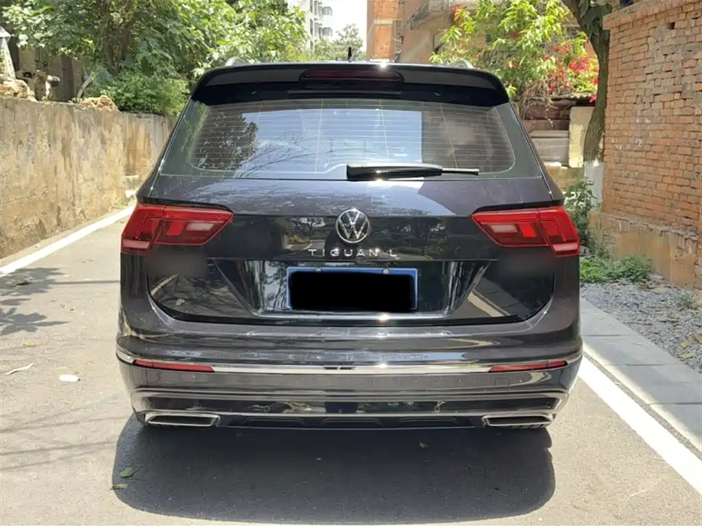Volkswagen Tiguan L 2021 330TSI Automatic 2WD R-Line Premium фото 12