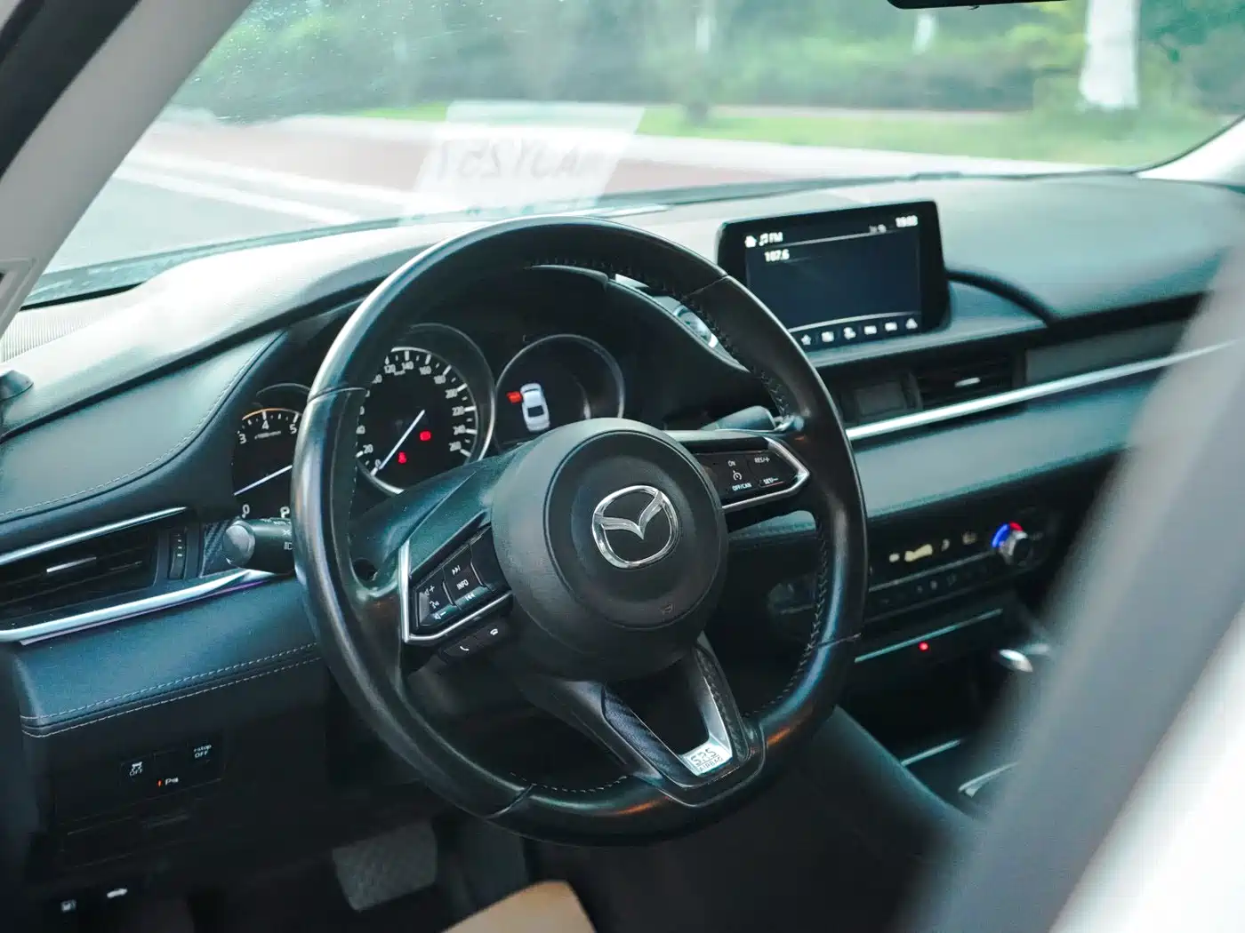Mazda Atenza 2020 2.0L Skyactiv Luxury фото 9