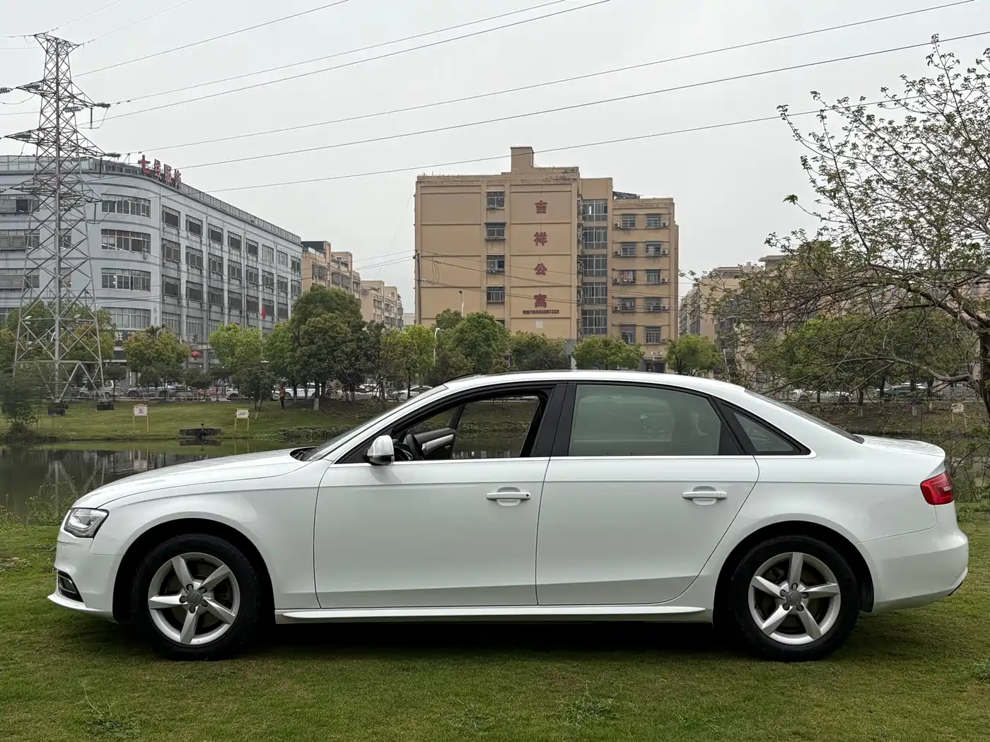 Audi A4L 2015 35 TFSI Auto Standard фото 12