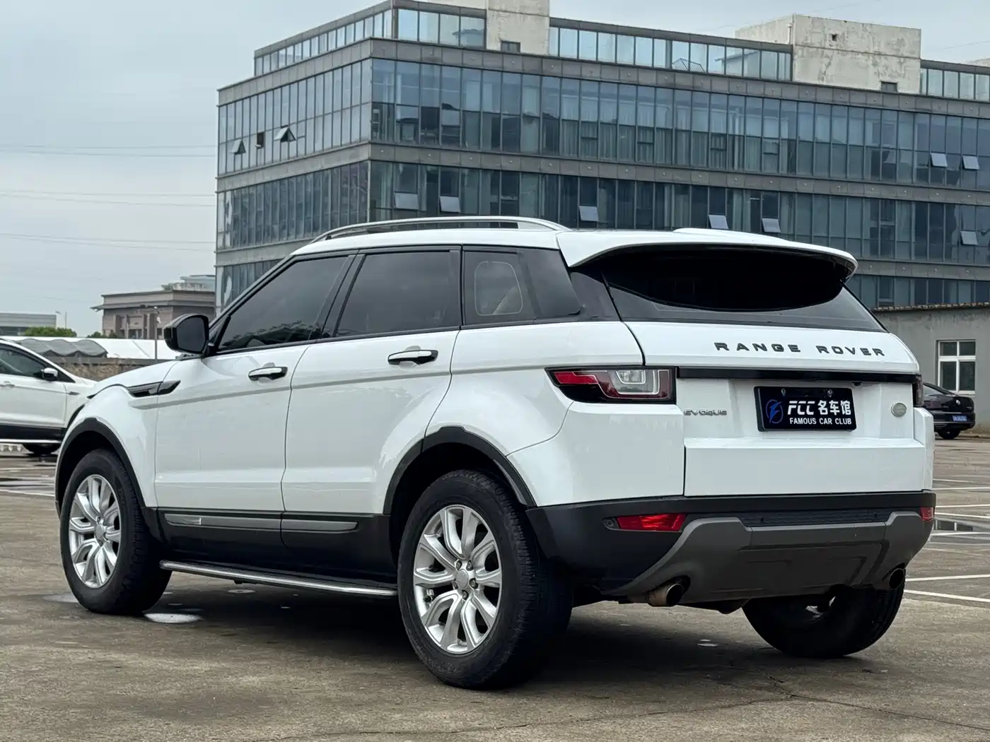 Land Rover Range Rover Evoque 2016 2.0T SE ZhiYao фото 5