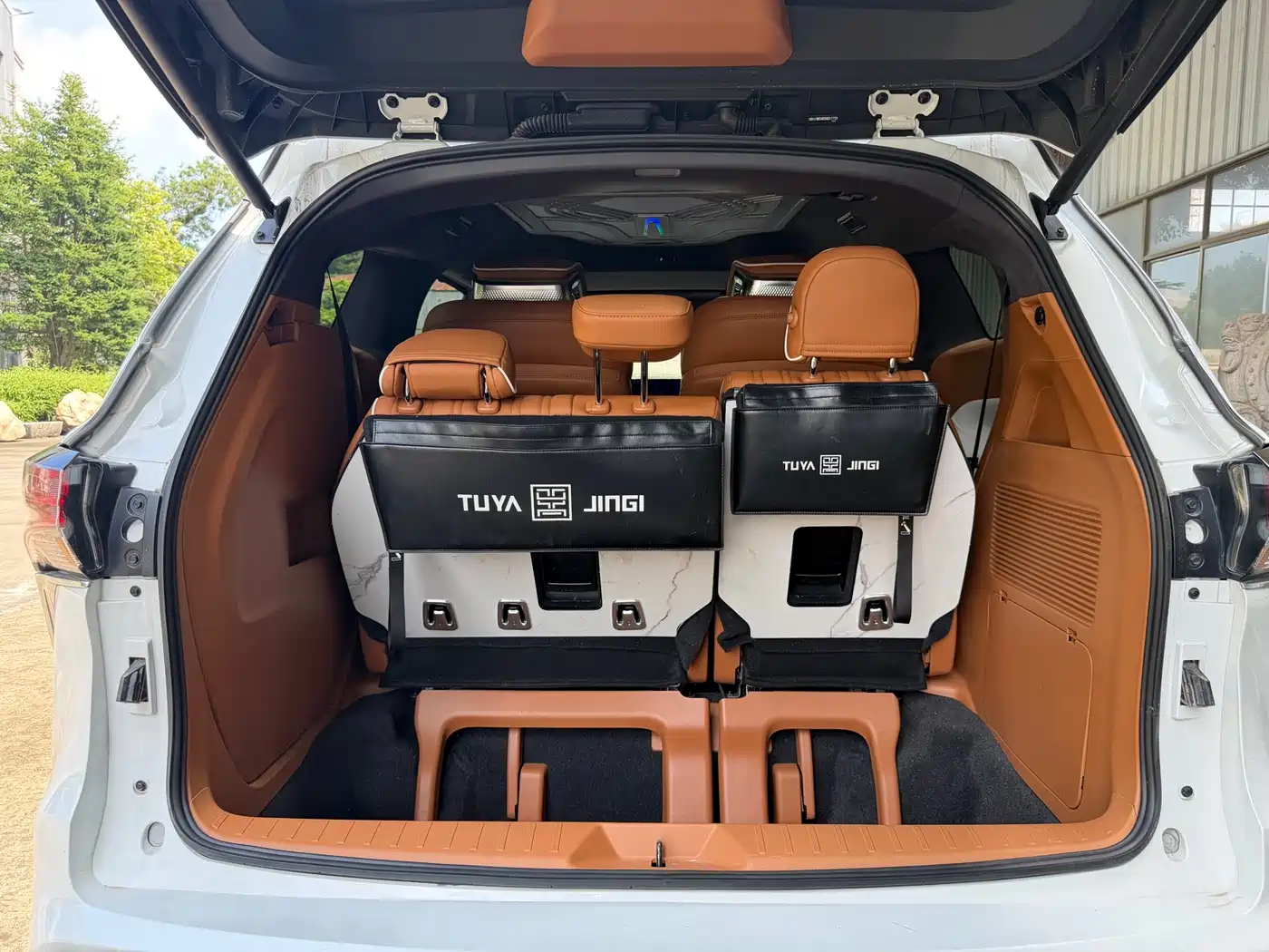 Toyota Granvia 2025 2024 2.5L Hybrid Comfort
