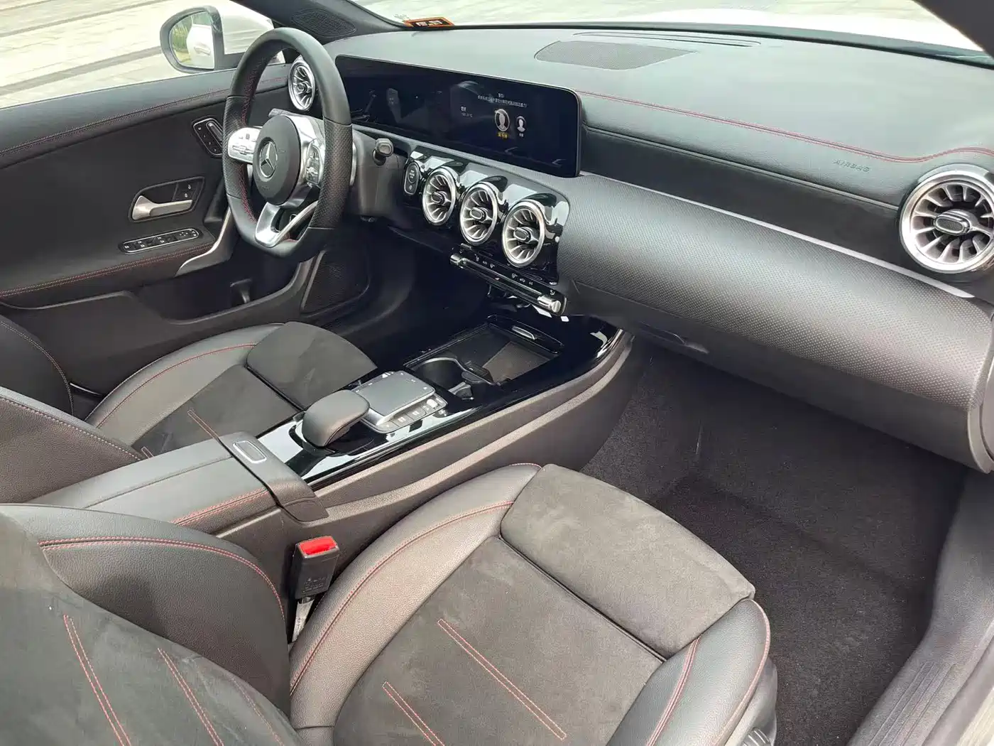 Mercedes-Benz CLA (Import) 2021 CLA 200 фото 14