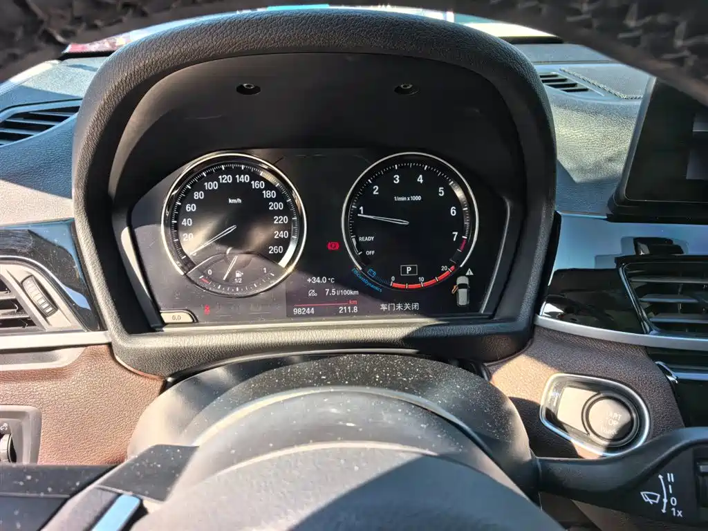 BMW X1 2022 sDrive25Li Leading фото 12