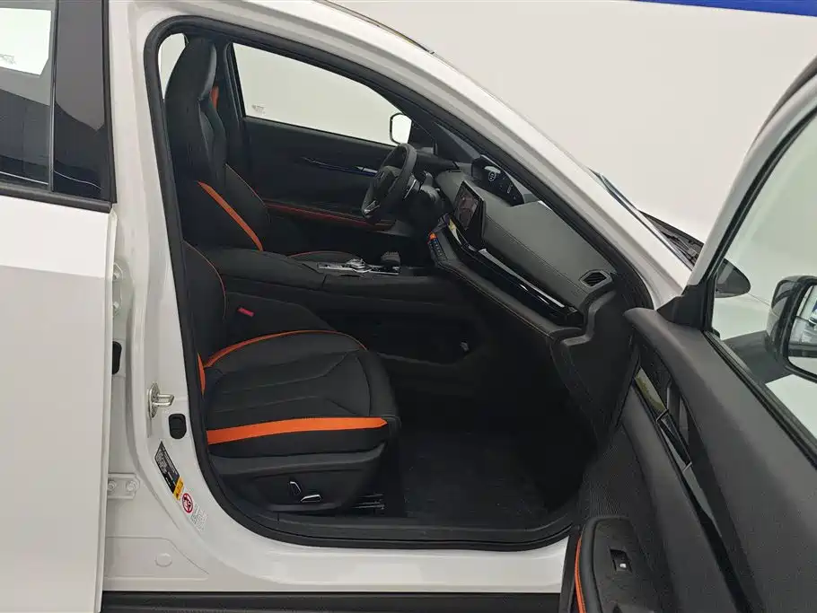 Changan UNI-V 2026 2024 1.5T High Performance Edition