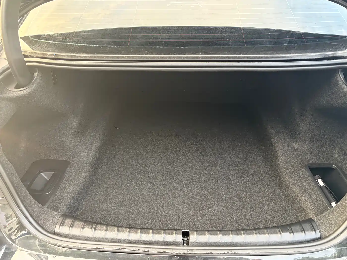 BMW 5 Series 2019 530Li Premium M Sport Package фото 27