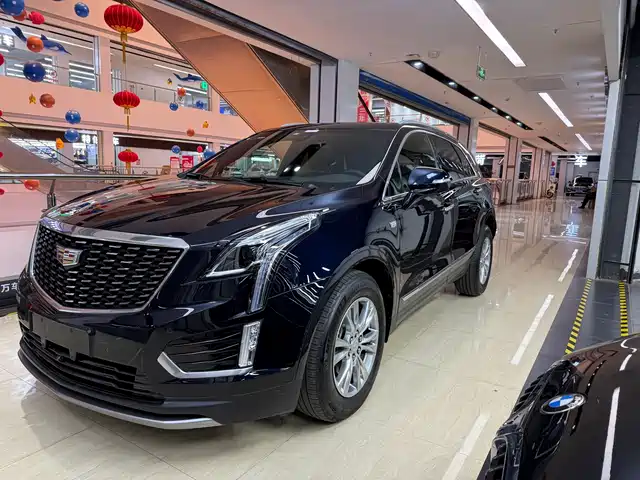 CADILLAC XT5