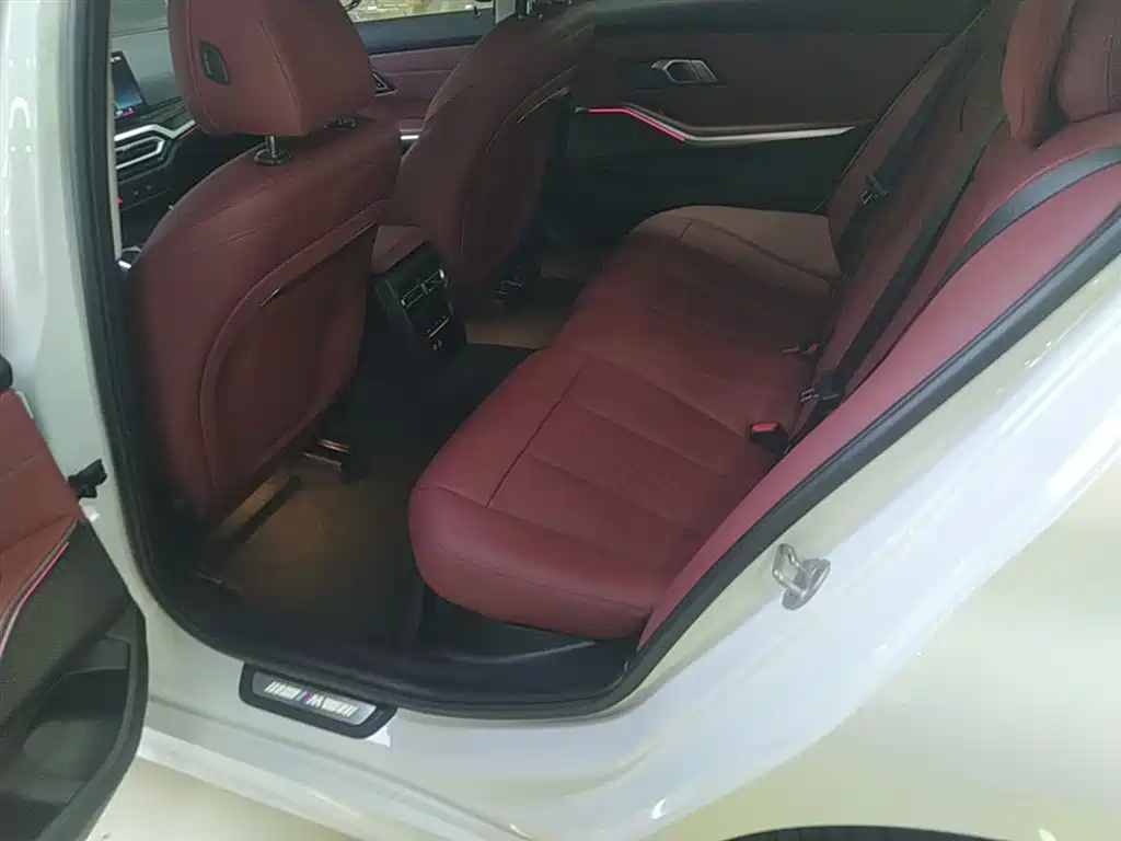 BMW 3 Series 2024 325Li M Sport Package фото 17