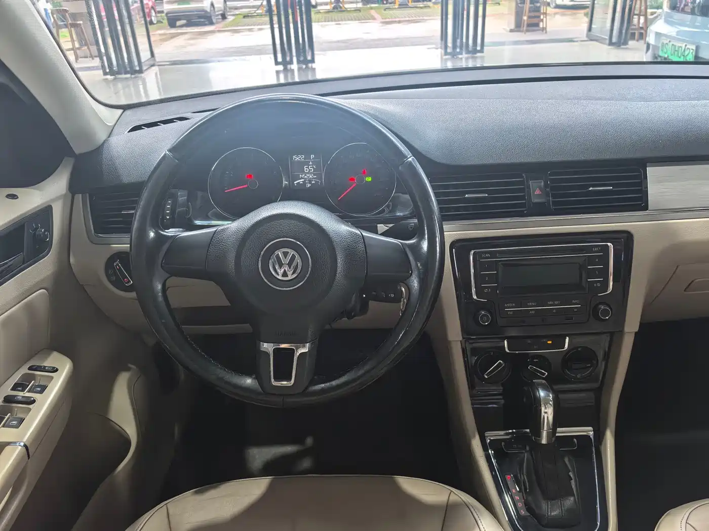 Volkswagen Bora 2013 2013 1.6L Manual Comfort Model