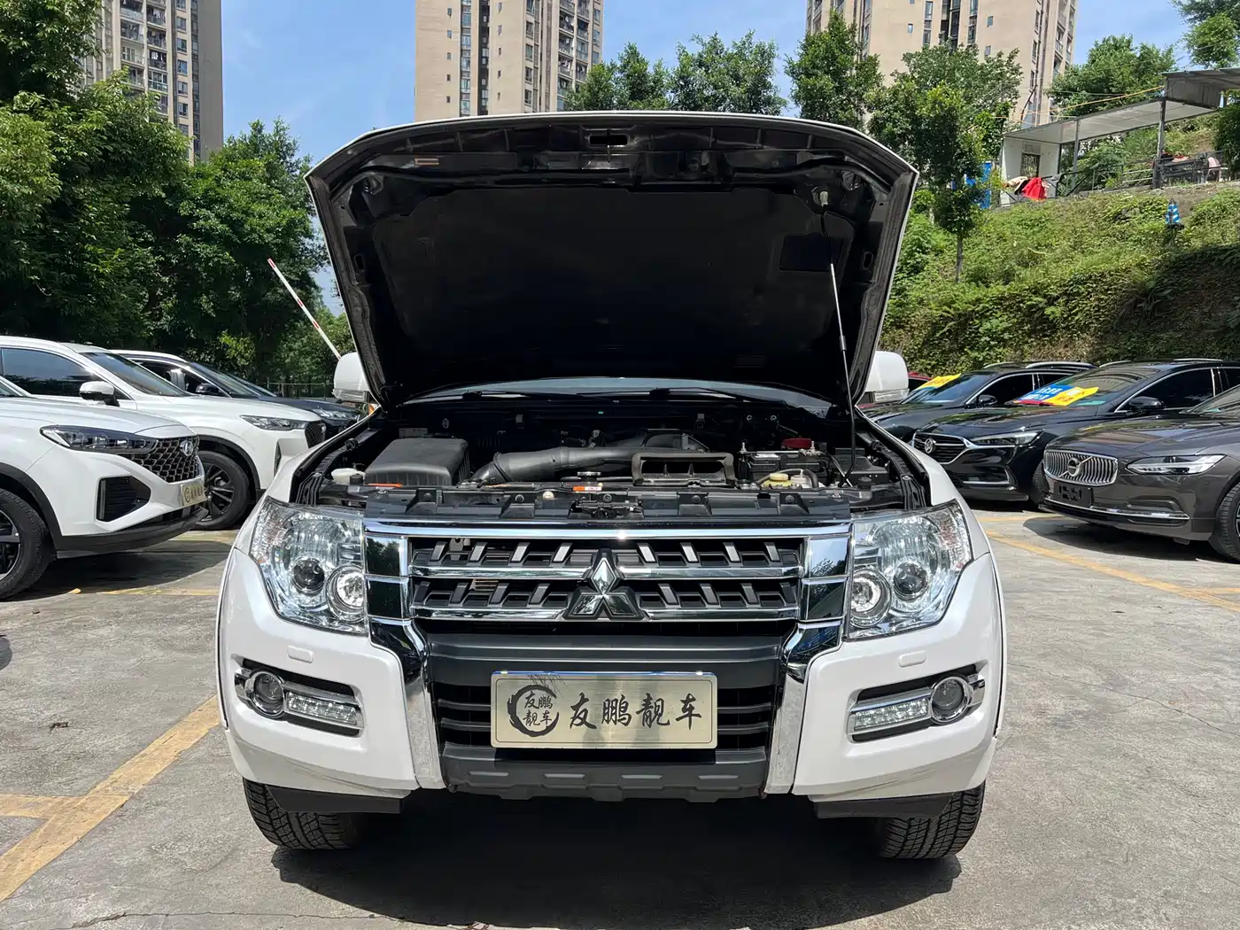 Mitsubishi Pajero (Import) 2020 3.0L Automatic Standard Edition фото 4