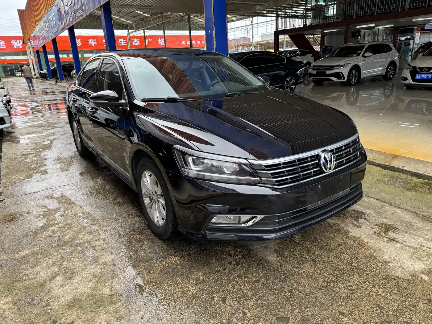 Volkswagen Passat 2017 330TSI DSG Prestige фото 3