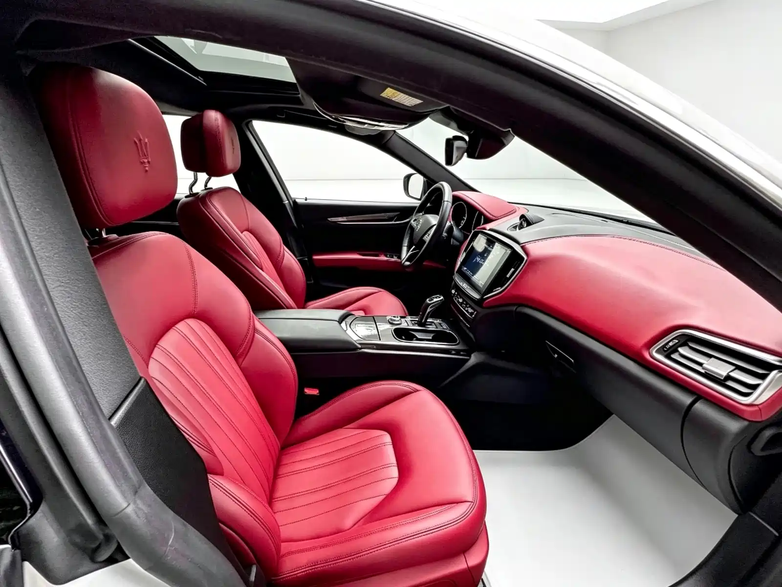 Photo 6 - Maserati Ghibli