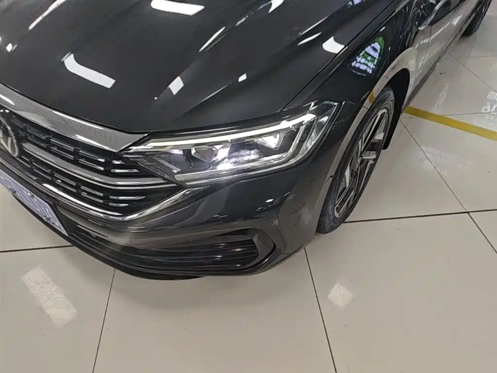 Volkswagen Sagitar 2023 300TSI DSG Surpassing Edition фото 24