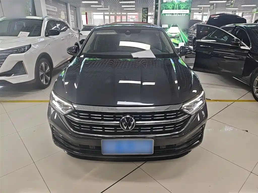 Volkswagen Sagitar 2023 300TSI DSG Surpassing Edition фото 3
