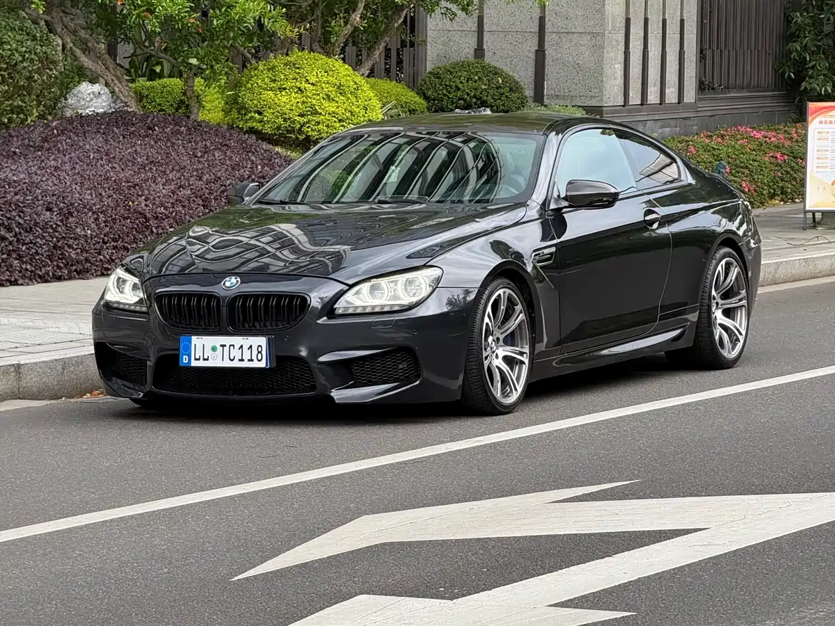 BMW M6 2013 M6 Coupe
