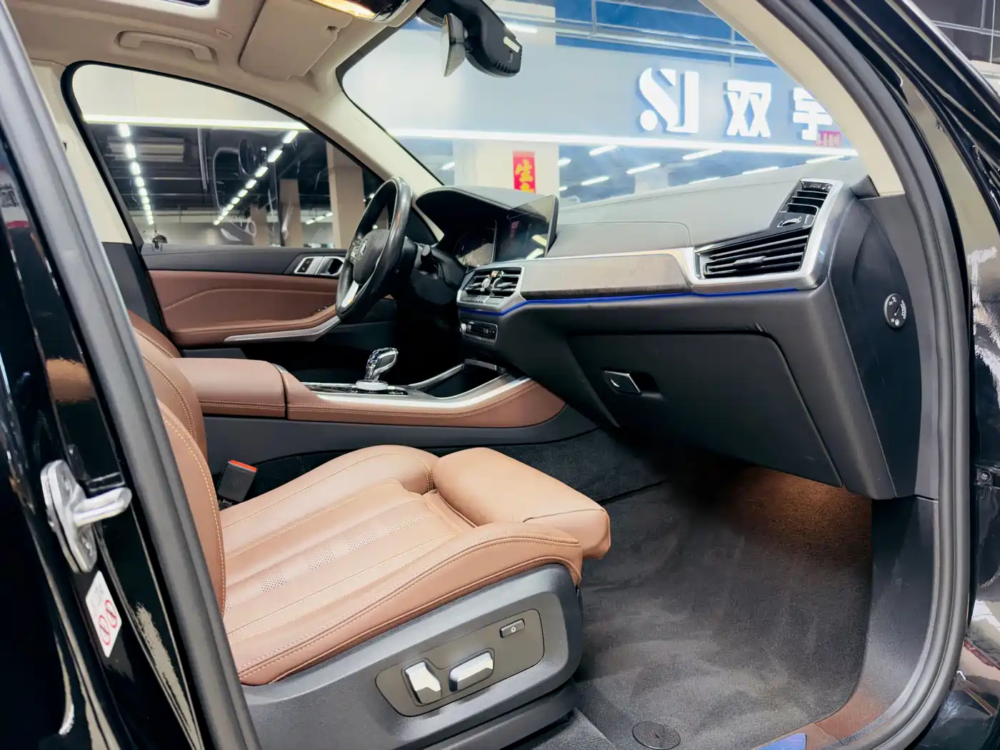 BMW X5 (Import) 2021 xDrive30i X Design Package фото 11
