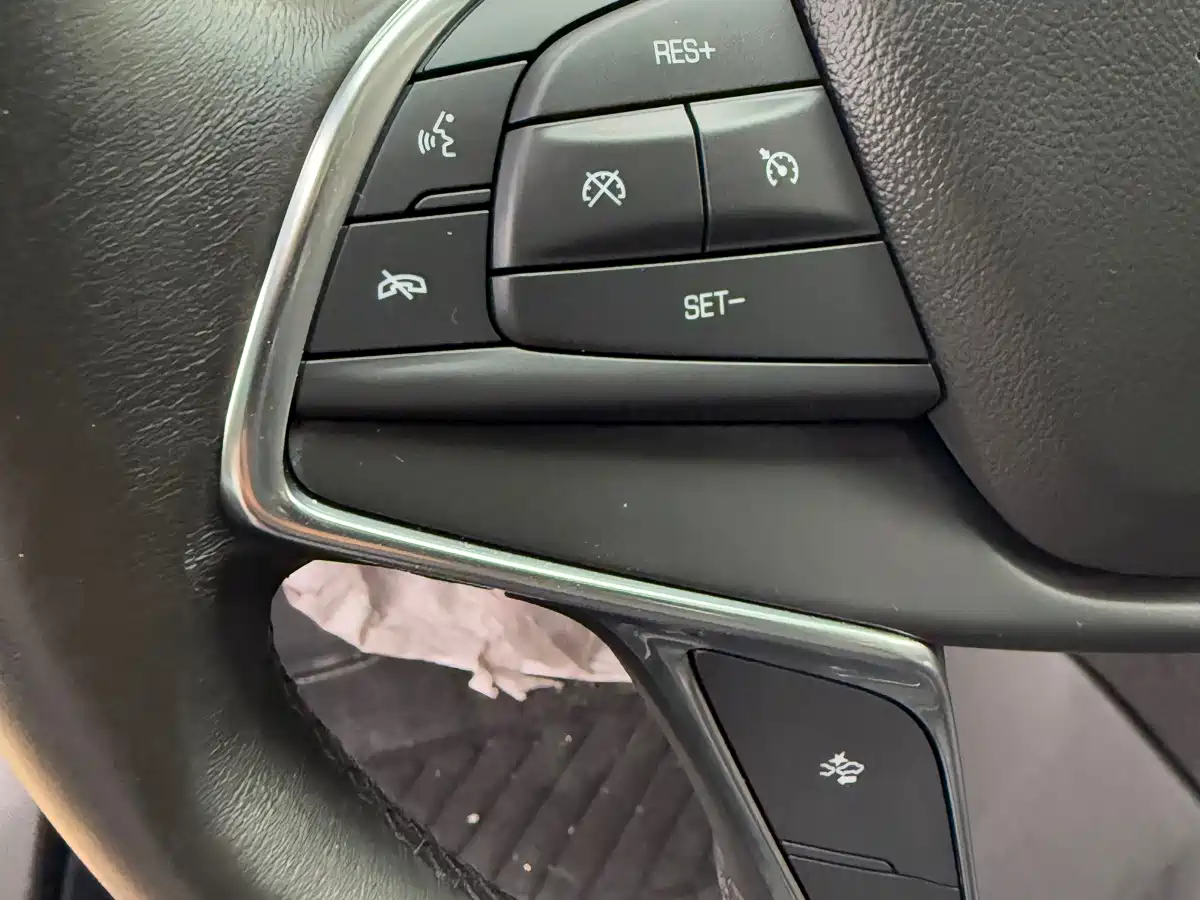 Фото 17 - Cadillac CT6