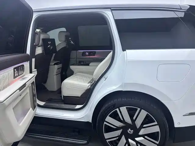 NIO ES9 2026