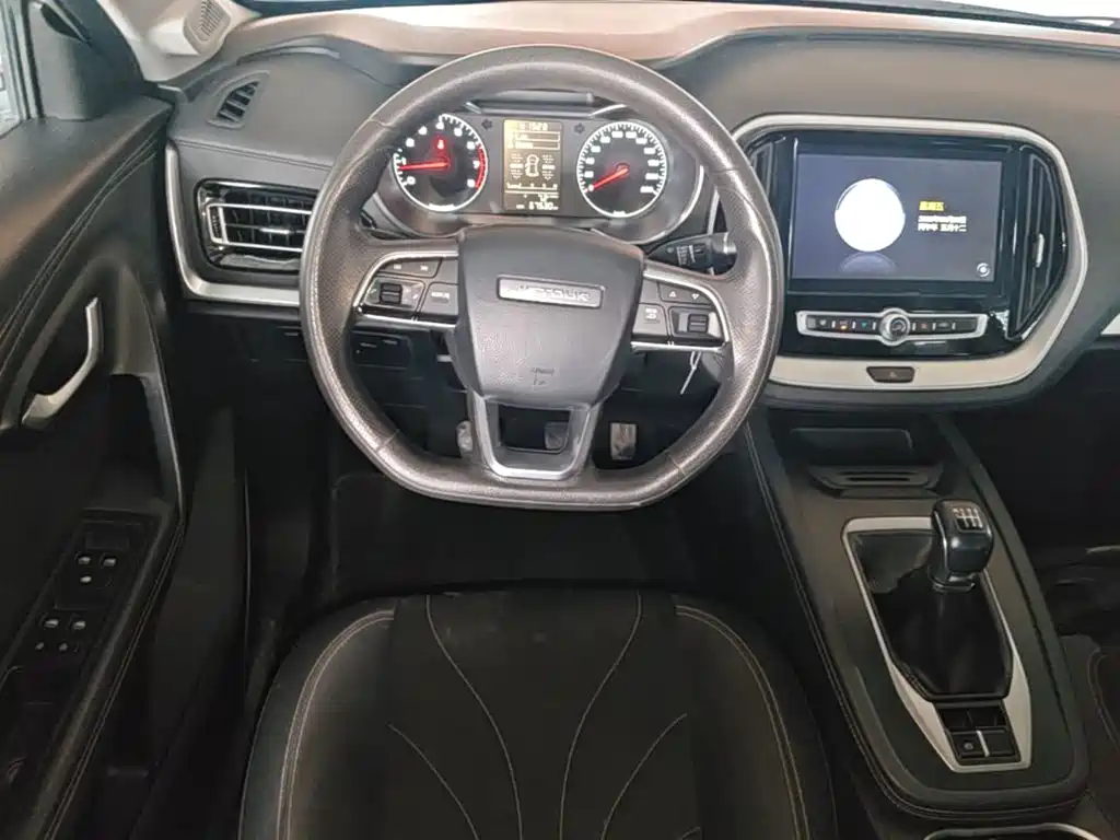 Jetour X70M 2022 2022 1.5T Manual Avant-garde Partner 5-seater